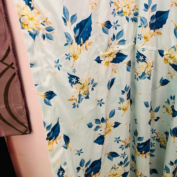 Floral print satin kaftan !! - Picture 6 of 6